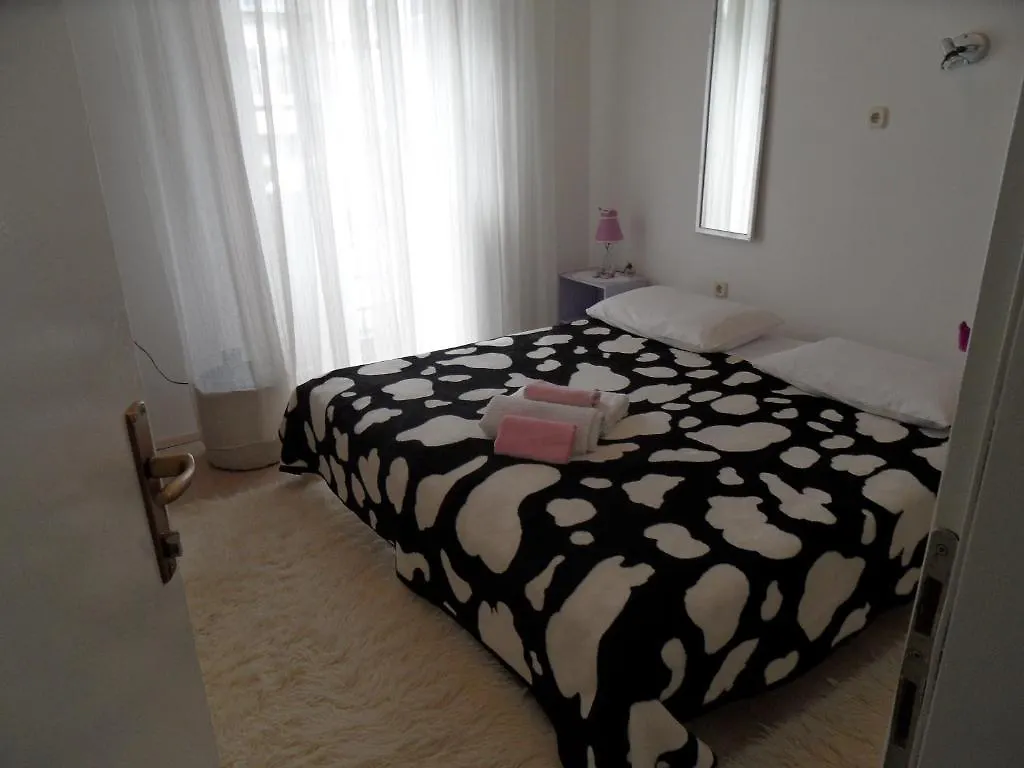 Rooms And Apartment Stambuk 3*, Split Croatia
