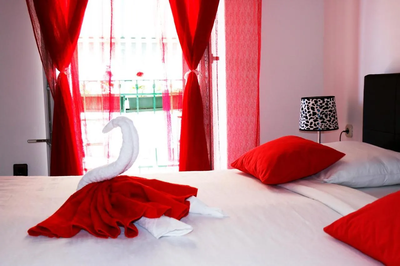 Gostinjska kuća Rooms And Apartment Stambuk