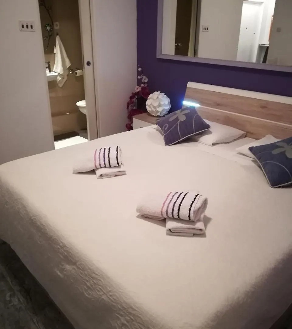 Rooms And Apartment Stambuk