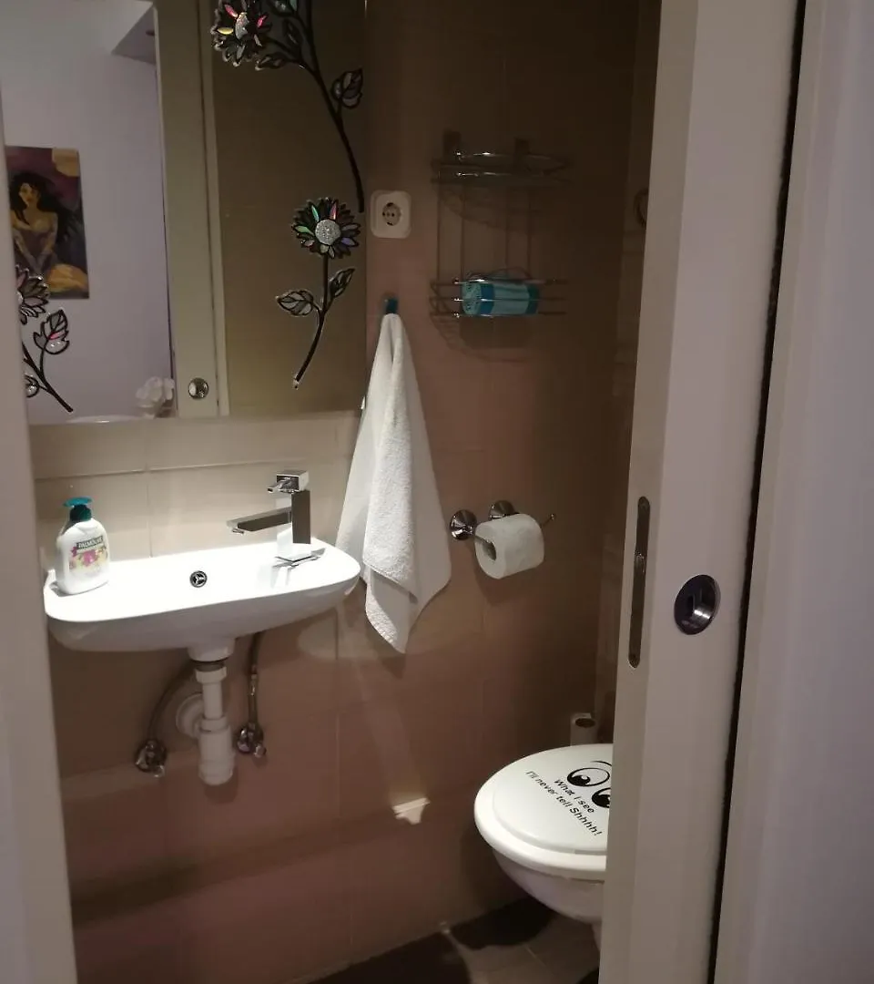 Rooms And Apartment Stambuk 3*, Split